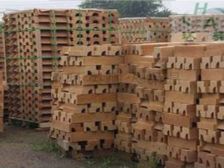 熱風爐用低蠕變格子耐火磚